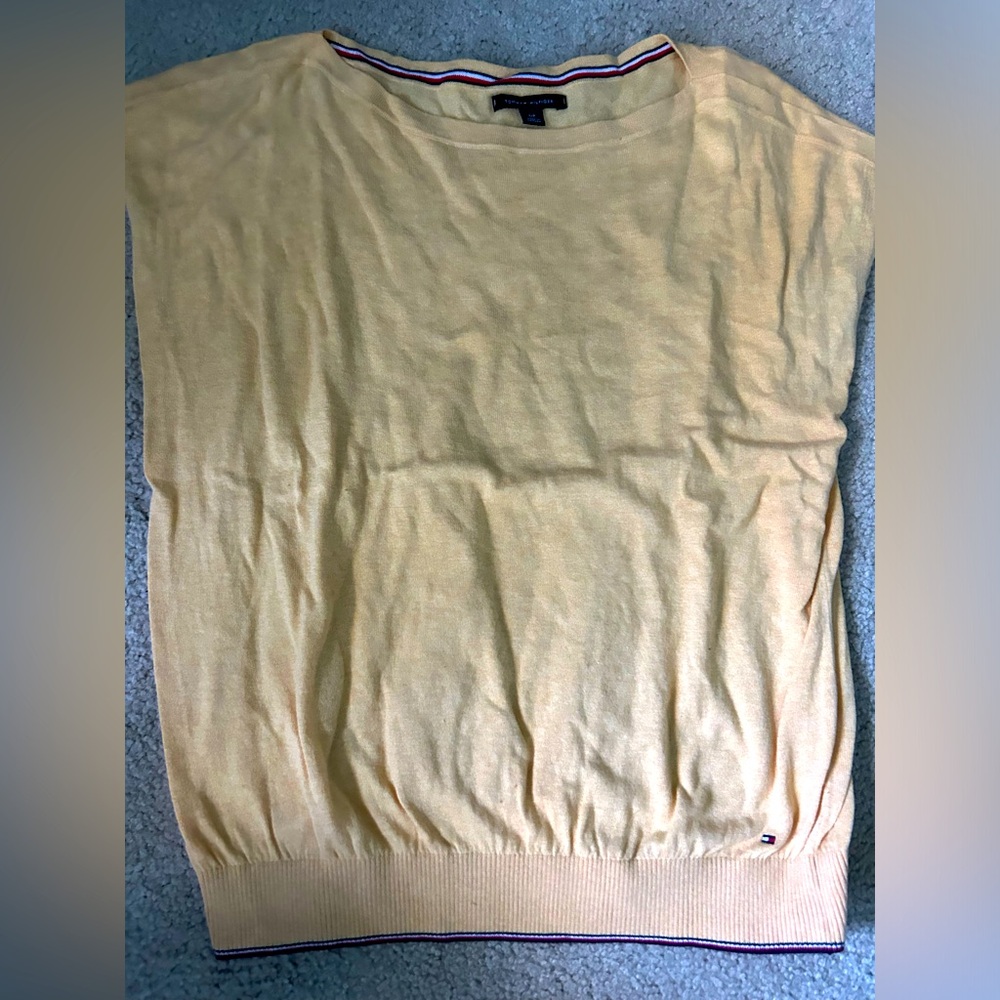 Tommy Hilfiger size small yellow box shirt